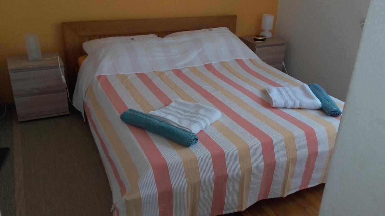 Holiday Home Pavarotti Supetar Ngoại thất bức ảnh